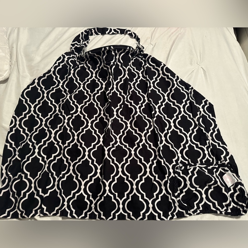 Boppy nursing cover